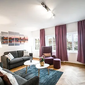 https://luxus-apartment-am-judenhof.dresdenhotels.net