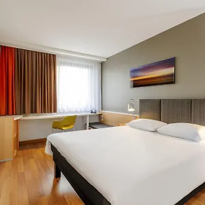 https://ibis-hotel-frankfurt-messe-west.hotelsheidelberg.net