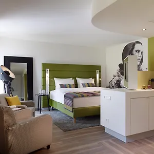 https://hotel-indigo-dusseldorf-victoriaplatz.topcolognehotels.com